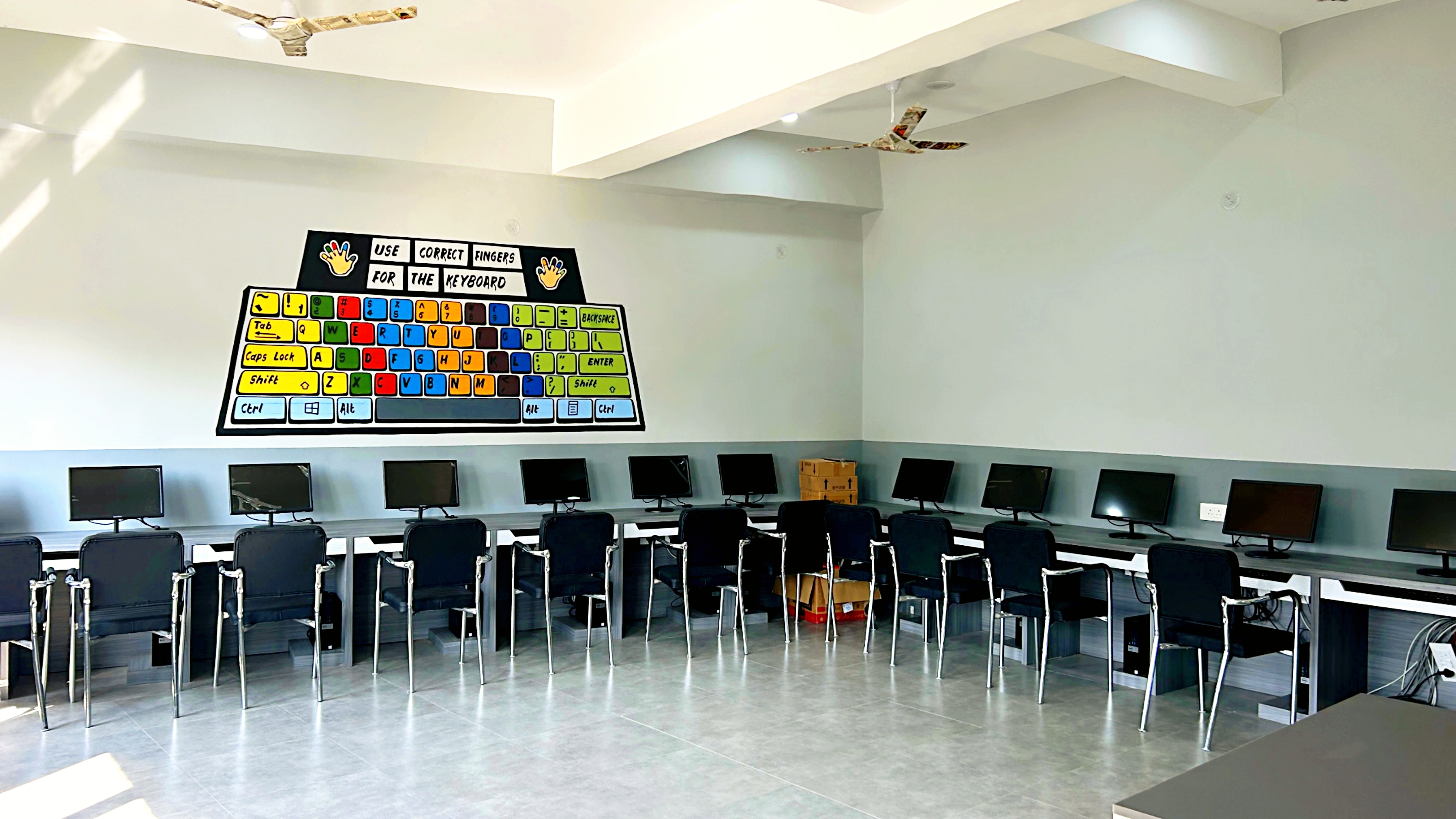 Hi Teck Computer Lab Pravika International School – Chatra